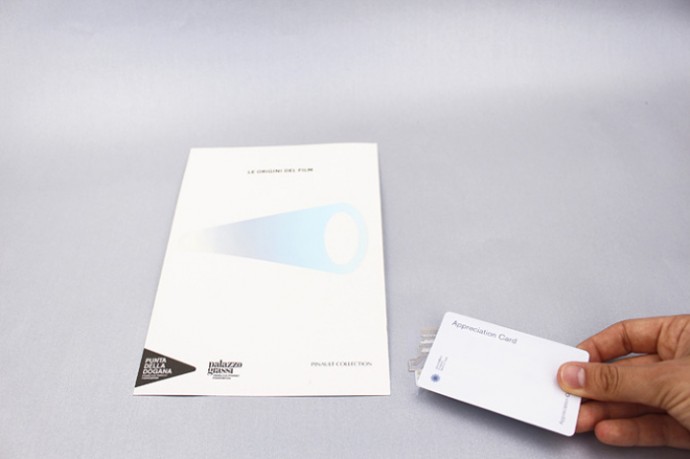 Feedback device: the appreciation card works via RFI reader, as a credit card for emotional connection with a project.